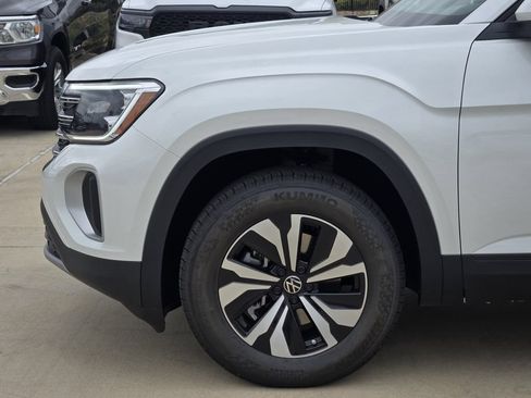 New 2026 Volkswagen Atlas SE FWD image 6