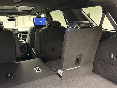 New 2026 GMC Yukon AT4 Ultimate AWD/4WD image 18