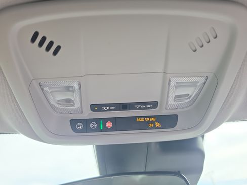 Used 2024 Chevrolet Malibu LT FWD image 30