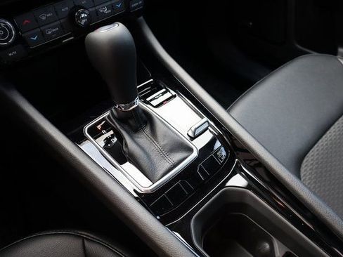 New 2025 Jeep Compass Latitude w/ Sun & Sound Group image 22