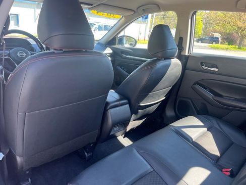 Used 2024 Nissan Altima 2.5 SR FWD image 30