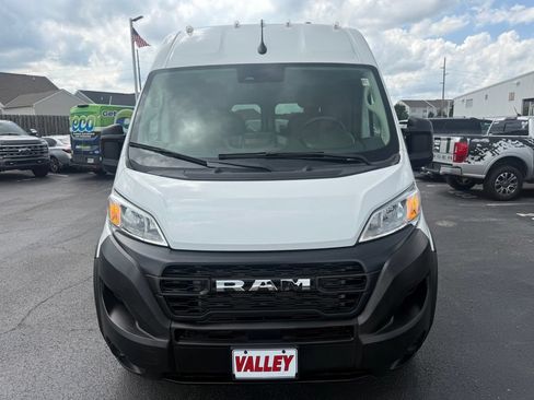 Used 2024 RAM ProMaster 2500 FWD image 8