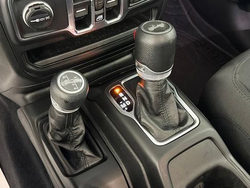 Used 2023 Jeep Wrangler Unlimited w/ Cold Weather Group AWD/4WD image 28