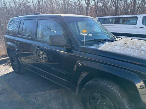 Used 2014 Jeep Patriot Latitude image 4