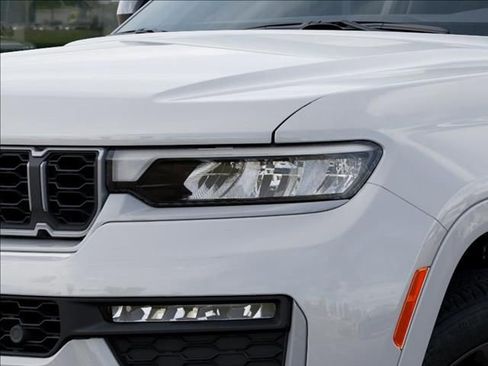 New 2026 Jeep Grand Cherokee Limited image 10