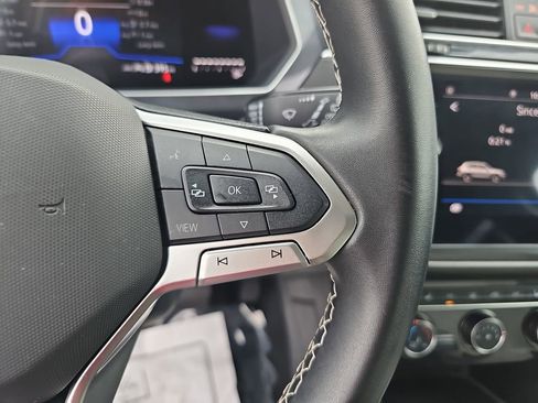 Used 2024 Volkswagen Tiguan S image 22