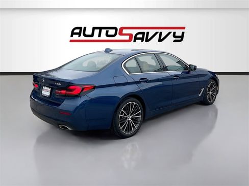 Used 2023 BMW 530i w/ Premium Package image 7