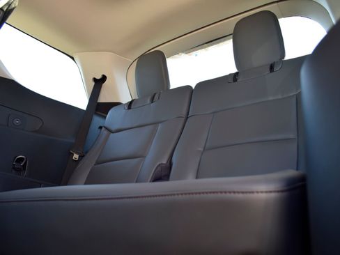 New 2026 Ford Explorer Active w/ Active Comfort Package image 21