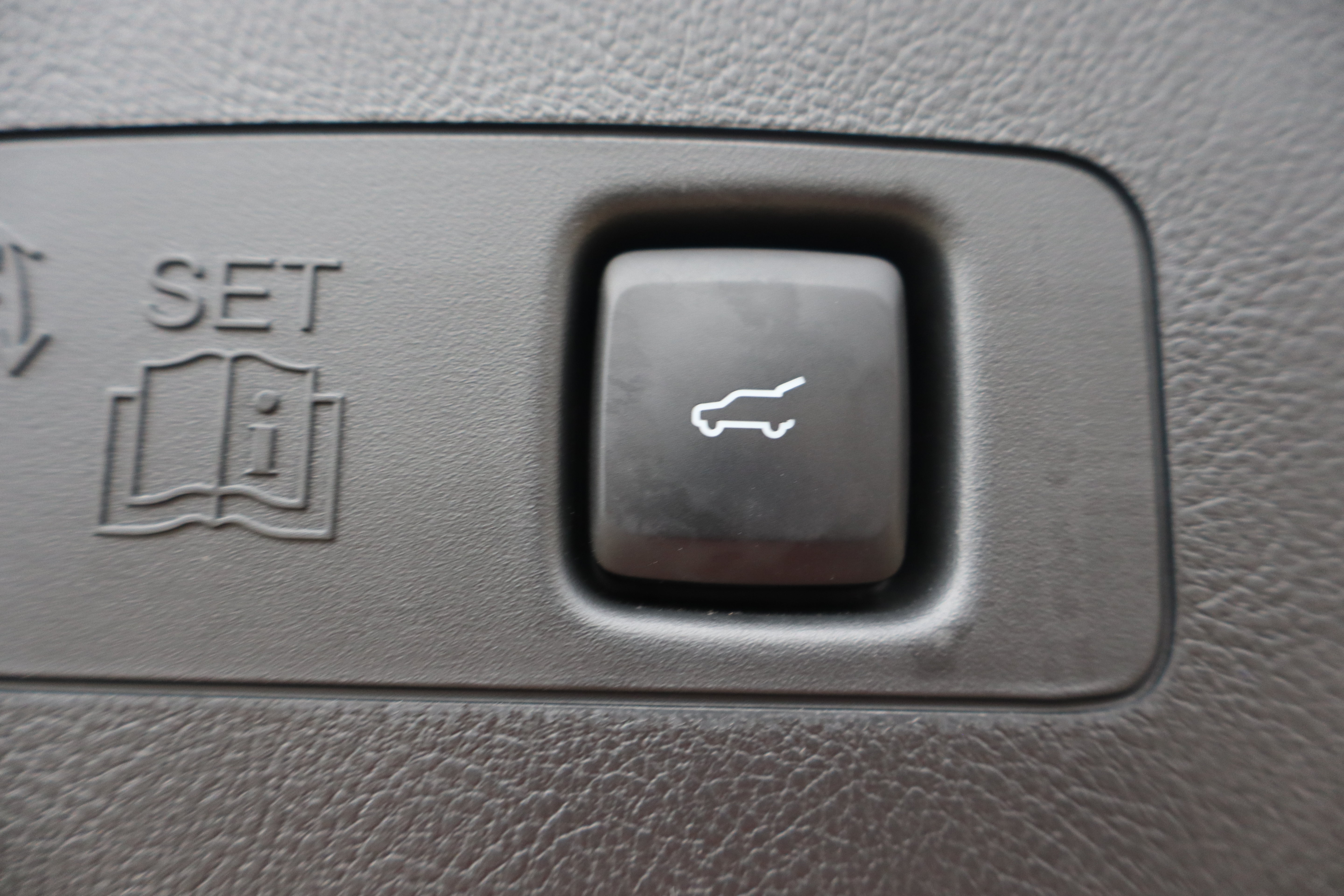 Used 2024 Lincoln Corsair AWD w/ Equipment Group 101A image 28