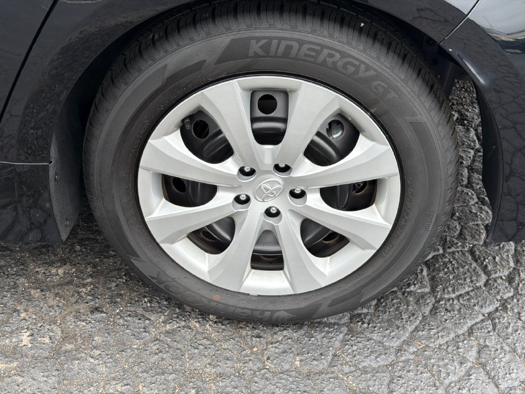 Used 2026 Toyota Corolla LE FWD image 23