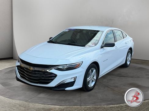 Used 2020 Chevrolet Malibu LS image 3