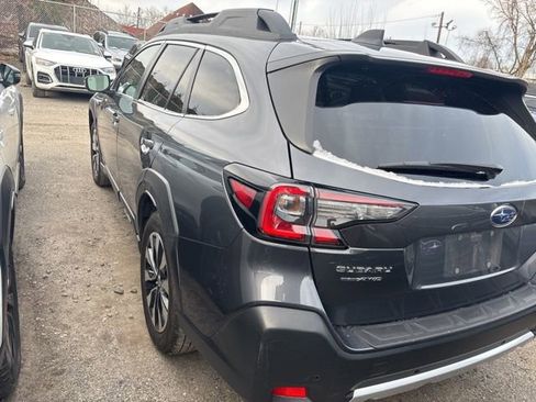 Used 2023 Subaru Outback Limited image 8