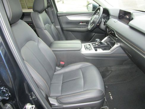 Used 2024 MAZDA CX-90 3.3 Turbo w/ Premium Package image 29