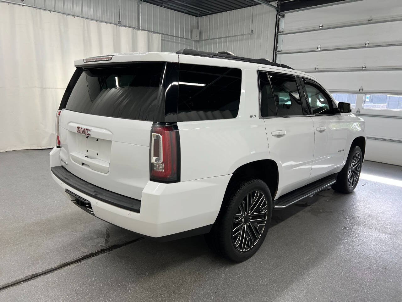 Used 2019 GMC Yukon SLT AWD/4WD image 4