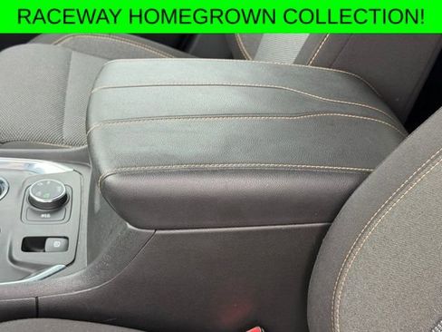 Used 2018 Chevrolet Traverse LT AWD/4WD image 35