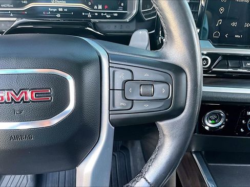 Used 2023 GMC Sierra 1500 SLT w/ SLT Premium Package AWD/4WD image 13