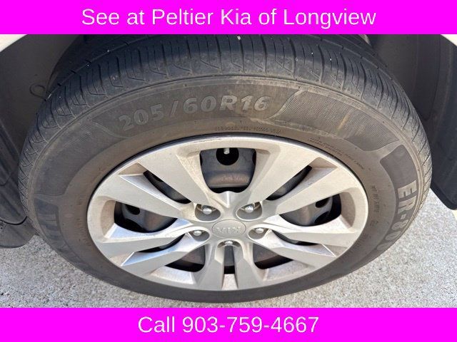 Used 2021 Kia Soul LX FWD image 11