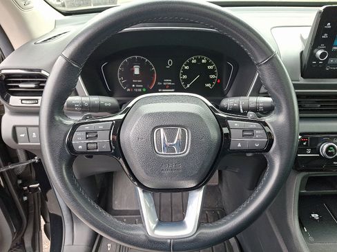 Used 2024 Honda Pilot Touring image 20