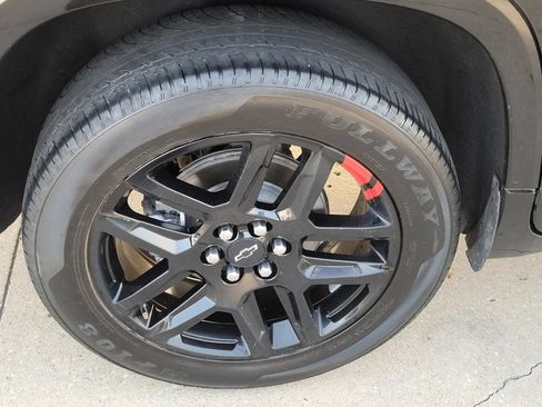 Used 2023 Chevrolet Traverse Premier w/ Redline Edition FWD image 6