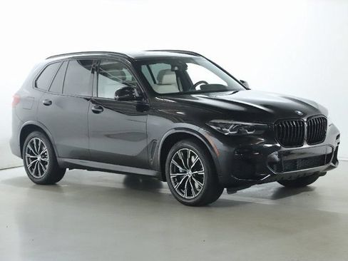 Used 2023 BMW X5 xDrive40i w/ M Sport Package AWD/4WD image 11