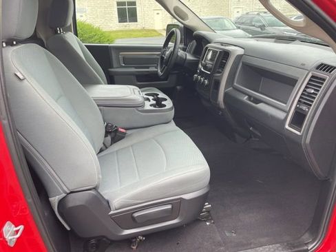 Used 2015 RAM 1500 Express RWD image 12