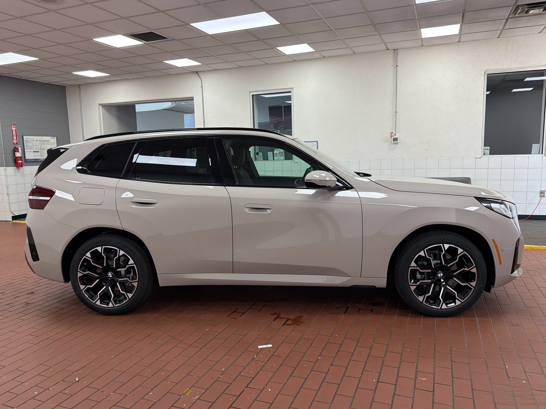 Used 2026 BMW X3 xDrive30i w/ Premium Package AWD/4WD image 7