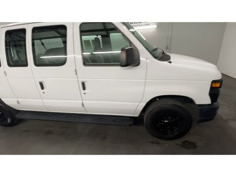 Used 2012 Ford E-350 and Econoline 350 XL w/ PWR Windows & Locks Group image 2