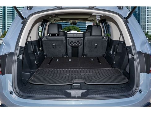 Certified 2023 Honda Pilot Touring image 11