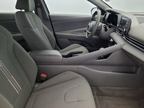 Used 2023 Hyundai Elantra SEL w/ Cargo Package FWD image 21