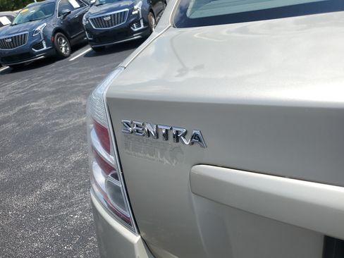 Used 2009 Nissan Sentra 2.0 S FE+ FWD image 6