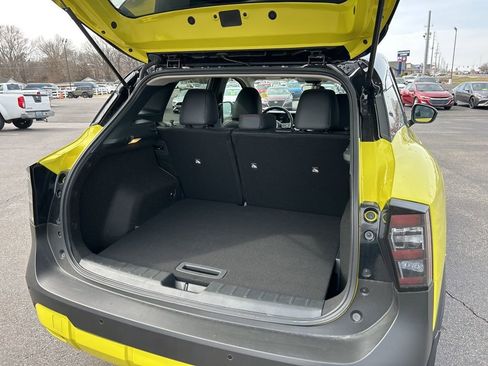 Used 2025 Nissan Kicks SR FWD image 15
