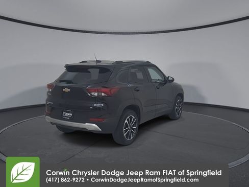 Used 2025 Chevrolet TrailBlazer LT image 14