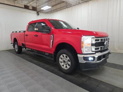 Used 2024 Ford F250 XLT w/ FX4 Off-Road Package image 2