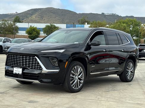 Used 2026 Buick Enclave Avenir w/ Super Cruise Package FWD image 4