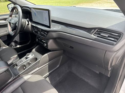 Used 2023 Ford Escape ST-Line w/ Tech Pack #1 FWD image 28