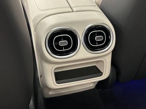 New 2026 Mercedes-Benz GLC 300 4MATIC image 25