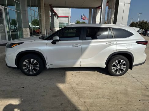 Used 2026 Toyota Highlander XLE AWD/4WD image 23