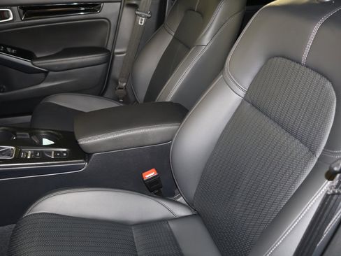 Certified 2024 Honda Civic Sport Touring image 38