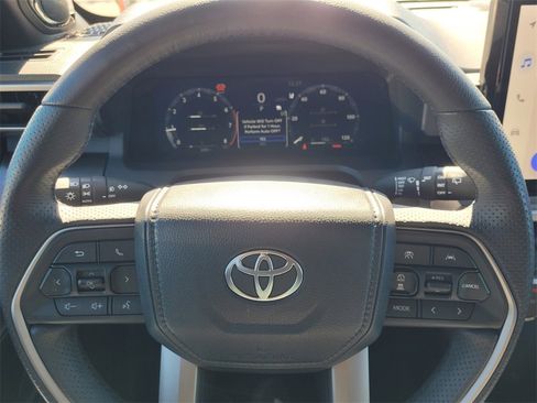 Used 2025 Toyota 4Runner TRD Sport Premium image 28