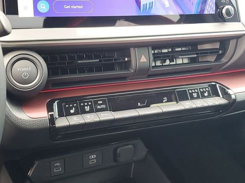New 2026 Toyota Prius Plug-In Hybrid FWD image 26