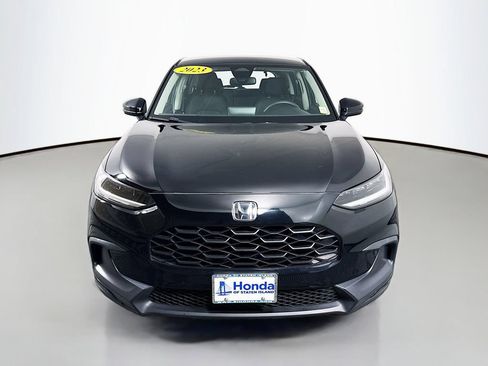 Used 2023 Honda HR-V LX image 2