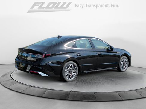 New 2026 Hyundai Sonata Limited FWD image 7