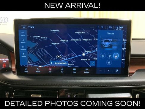 Used 2023 Lincoln Nautilus Reserve AWD/4WD image 39