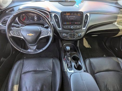 Used 2022 Chevrolet Malibu Premier image 30