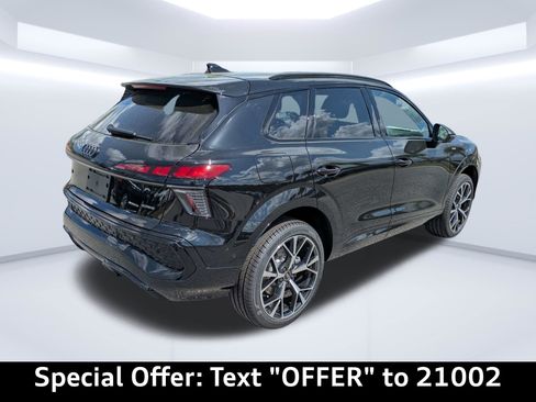 New 2026 Audi Q3 quattro 2.0T AWD/4WD image 2