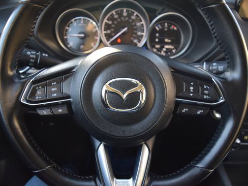 Used 2019 MAZDA CX-5 Touring image 9
