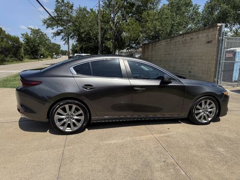 Used 2021 MAZDA MAZDA3 s FWD image 16