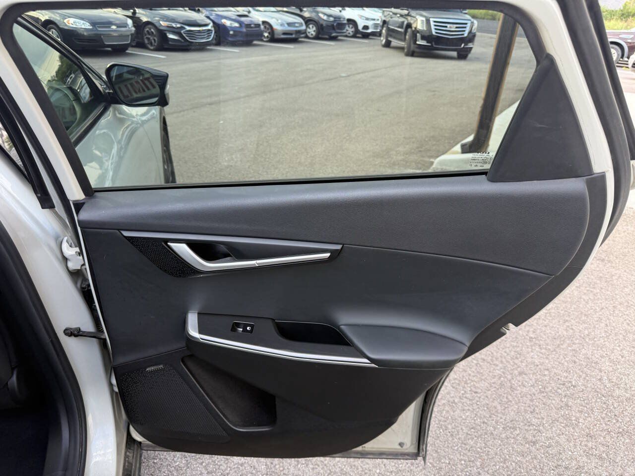 Used 2022 Kia EV6 Wind w/ Wind Technology Package AWD/4WD image 16