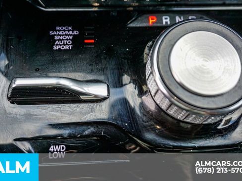 Used 2023 Jeep Wagoneer Series III w/ Preferred Equipment Group image 48