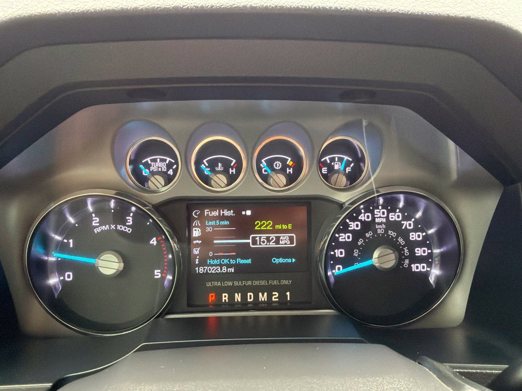 Used 2015 Ford F250 Lariat w/ Lariat Ultimate Package AWD/4WD image 32